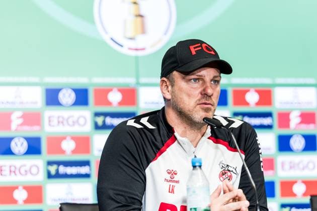 Pressconference 1. FC Koeln, 28.10.2025 COLOGNE, GERMANY - OCTOBER 28: Lukas Kwasniok (Head Coach 1. FC Koeln) during the pre game press conference, PK, Pressekonferenz before the DFB Pokal match between 1. FC Koeln and FC Bayern Muenchen at RheinEnergiestadion on October 28, 2025 in Cologne, Germany. DFB REGULATIONS PROHIBIT ANY USE OF PHOTOGRAPHS AS IMAGE SEQUENCES AND OR QUASI-VIDEO. Copyright: xBEAUTIFULxSPORTS Wunderlx