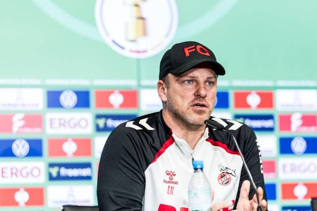 Pressconference 1. FC Koeln, 28.10.2025 COLOGNE, GERMANY - OCTOBER 28: Lukas Kwasniok (Head Coach 1. FC Koeln) during the pre game press conference, PK, Pressekonferenz before the DFB Pokal match between 1. FC Koeln and FC Bayern Muenchen at RheinEnergiestadion on October 28, 2025 in Cologne, Germany. DFB REGULATIONS PROHIBIT ANY USE OF PHOTOGRAPHS AS IMAGE SEQUENCES AND OR QUASI-VIDEO. Copyright: xBEAUTIFULxSPORTS Wunderlx