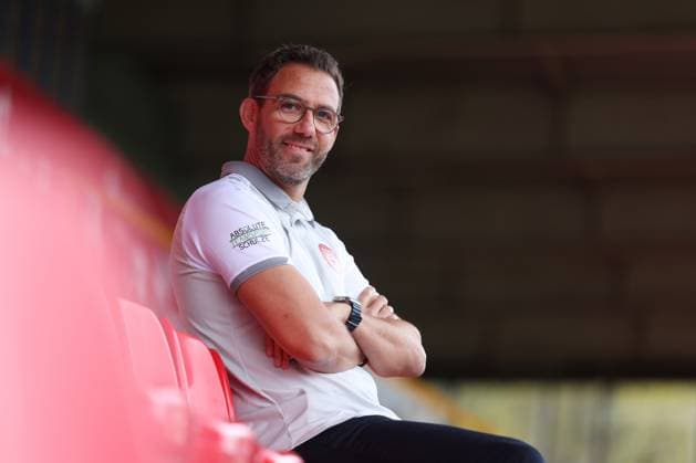 Boris Schommers (SI) wird als neuer Trainer der Sportfreunde Siegen vorgestellt. Fussball Regionalliga West, Sportfreunde Siegen, am 28.10.2025 in Siegen Deutschland.