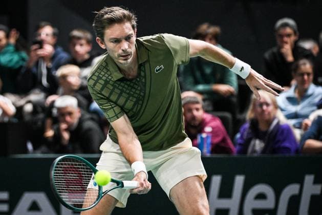 October 28, 2025, Nanterre, France, France: Nicolas MAHUT of France during the second day of the Rolex Paris Masters 1000 tennis tournament at Accor Arena on October 28, 2025 in Nanterre near Paris, France. Nanterre France - ZUMAm308 20251028_zsp_m308_057 Copyright: xMatthieuxMirvillex