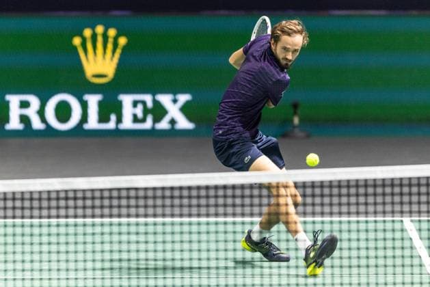 Rolex Paris Masters 2025 - Day 2 Daniil Medvedev plays his men s singles match against Jaume Munar (ESP) on day two of the Paris ATP, Tennis Herren Masters 1000 tennis tournament at the Paris La Defense Arena in Nanterre, on the outskirts of Paris. Paris France  Copyright: xIbrahimxEzzatx originalFilename:ezzat-notitle251028_npUjO.jpg