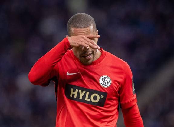 Fußball, Herren, Saison 2025 2026, DFB-Pokal (2. Runde), Hertha BSC - SV Elversberg, Jan Gyamerah (Elversberg), 28.10.2025, Copyright: xSebastianxRäppold MatthiasxKochx