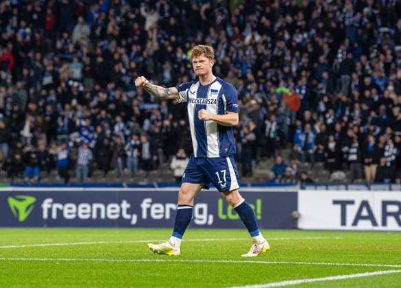 Fußball, Herren, Saison 2025 2026, DFB-Pokal (2. Runde), Hertha BSC - SV Elversberg, Sebastian Grönning (Hertha BSC), Jubel nach Tor zum 2:0, 28.10.2025, Copyright: xSebastianxRäppold MatthiasxKochx