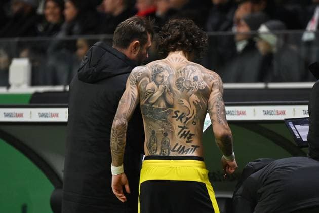 28.10.2025, xjrdrx, Fussball DFB Pokal 2.Runde, Eintracht Frankfurt - Borussia Dortmund v.l. Fabio Silva (Borussia Dortmund) Tattoos Tattoo (DFL DFB REGULATIONS PROHIBIT ANY USE OF PHOTOGRAPHS as IMAGE SEQUENCES and or QUASI-VIDEO) Frankfurt am Main