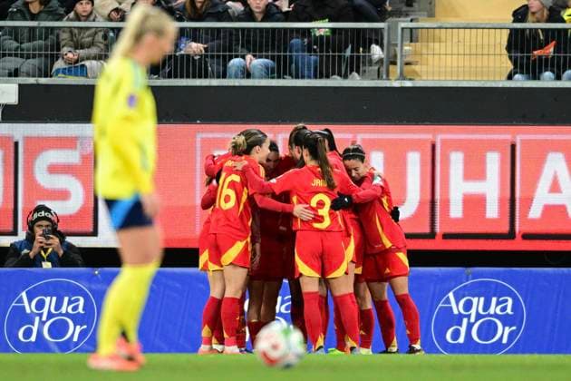 Spain celebrates 1-0 during the women s Nations League semi-final between Sweden and Spain at Gamla Ullevi in Gothenburg, Sweden, Tuesday, October 28, 2025. GÖTEBORG SWEDEN x9200x