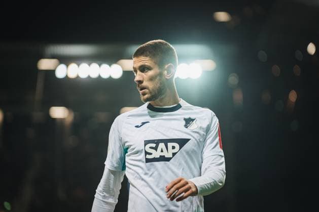 DFB-Pokal: St. Pauli vs. TSG Hoffenheim, 28.10.2025 HAMBURG, GERMANY - OCTOBER 28: Andrej Kramaric (TSG Hoffenheim, 27) during the DFB-Pokal match between DFB-Pokal: St. Pauli vs. TSG Hoffenheim at Millerntor-Stadion on round 2 of the DFB-Pokal on October 28, 2025 in Hamburg, Germany. DFL REGULATIONS PROHIBIT ANY USE OF PHOTOGRAPHS AS IMAGE SEQUENCES AND OR QUASI-VIDEO. Copyright: xBEAUTIFULxSPORTS Tonhäuserx