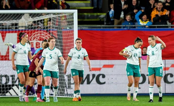2025 UEFA Women s Nations League Promotion Relegation Play-off Second Leg, King Power at Den Dreef, Leuven, Belgium 28 10 2025 Belgium vs Republic of Ireland Ireland team dejected after Belgium™s Tessa Wullaert celebrates scoring her sides first goal of the game Ireland team dejected after Tessa Wullaert celebrates scoring her sides first goal of the game 28 10 2025  Copyright: x INPHO RyanxByrnex RB1_8005