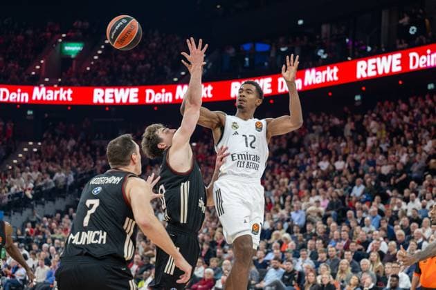 Theo Maledon 12 (Real Madrid), FC Bayern Basketball vs. Real Madrid, EuroLeague 7. Spieltag, 28.10.2025 Muenchen Bayern Deutschland