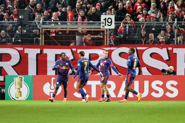 Leipziger Torjubel Fussball DFB-Pokal 2. Hauptrunde 2025 2026 FC Energie Cottbus - RB Leipzig