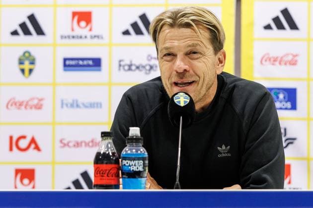 251028 Head coach Tony Gustavsson of Sweden at a press conference, PK, Pressekonferenz after the Women s Nations League semifinal between Sweden and Spain on October 28, 2025 in Gothenburg. Photo: Michael Erichsen BILDBYRAN COP 89 MI0896 fotboll football soccer fotball nations league uefa womens nations league semifinal semifinals sverige sweden spanien spain dam bbeng Copyright: MICHAELxERICHSEN BB251028MI077