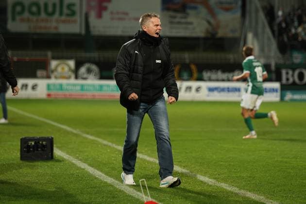 Fußball I Herren I Saison 2025 2026 I Regionalliga Nord I 16. Spieltag I VfB Lübeck - FC St. Pauli II I 28.10.2025 Karsten Neitzel (Trainer, FC St. Pauli II) Lübeck Stadion an der Lohmühle Schleswig-Holstein Deutschland Copyright: xLobeca VivianxPfaffx