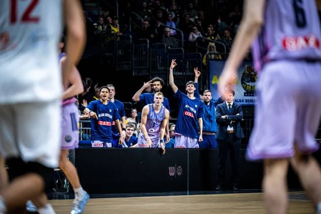 Basketball Berlin 28.10.2025 Saison 2025 2026 Basketball Champions League (BCL) Alba Berlin - ERA Basketball Nymburk Jubel Nevio Bennefeld (Alba Berlin, No.22) Norris Agbakoko (Alba Berlin, No.17) Sam Griesel (Alba Berlin, No.05) Jack Kayil (Alba Berlin, No.07)