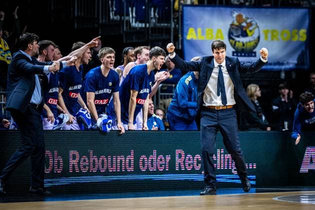 Basketball Berlin 28.10.2025 Saison 2025 2026 Basketball Champions League (BCL) Alba Berlin - ERA Basketball Nymburk Pedro Calles (Alba Berlin, Trainer) Jubel