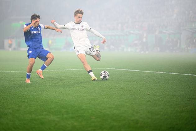 MOENCHENGLADBACH, GERMANY - 28 OCTOBER, 2025: Lukas Ullrich - The football match of Germany Cup DFB Pokal Borussia Moenchengladbach vs Karlsruher SC at Borussia Park.  Copyright: xVitaliixKliuievx