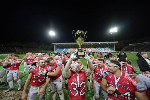 AMERICAN FOOTBALL - IFAF EC, AUT vs FIN KREFELD,GERMANY,28.OCT.25 - AMERICAN FOOTBALL - IFAF European Championship, EM, Europameisterschaft gold medal game, final, Austria vs Finland. Image shows the rejoicing of AUT.  GEPAxpictures xDavidxBitzan