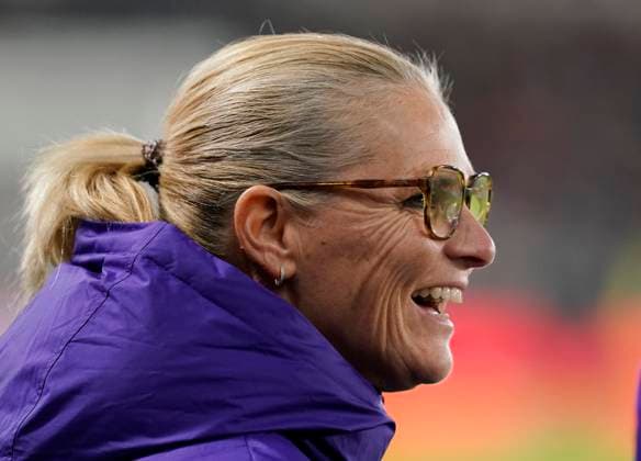 Derby, England, 28th October 2025. Sarina Wiegman manager of England during the England Women vs Australia International Friendly, Länderspiel, Nationalmannschaft match at Pride Park Stadium, Derby. Picture credit should read: Andrew Yates Sportimage EDITORIAL USE ONLY. No use with unauthorised audio, video, data, fixture lists, club league logos or live services. Online in-match use limited to 120 images, no video emulation. No use in betting, games or single club league player publications. SPI_025_AY_ENGLAND_AUS SPI-4245-0025