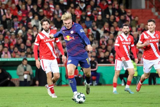 11 Conrad Harder Schandorf (Leipzig) Fussball DFB-Pokal 2. Hauptrunde 2025 2026 FC Energie Cottbus - RB Leipzig