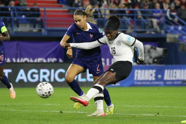 28.10.2025, xgrfx, Fussball UEFA Women s Nations League Halbfinale , Frankreich - Deutschland v.l. Tor, Nicole Anyomi (Deutsche Frauennationalmannschaft) (DFL DFB REGULATIONS PROHIBIT ANY USE OF PHOTOGRAPHS as IMAGE SEQUENCES and or QUASI-VIDEO) Caen
