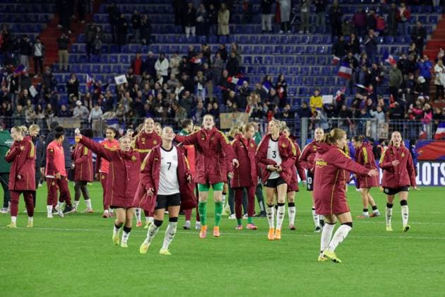 Caen, Frankreich 28. Oktober 2025: UEFA Nations League Women - 2025 2026 - Frankreich vs. Deutschland Im Bild: Die Spielerinnen der deutschen Fußballnationalmannschaft der Frauen beim Abschlussjubel nach dem Sieg gegen Frankreich und damit im Finale der UEFA Women™s Nations League Stade Michel-dÂ Ornano Copyright: xFotostandx xFantinix