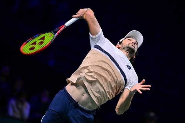 TENNIS : Rolex Paris Masters - Paris - 29 10 2025 Valentin Vacherot ( Monaco ) serves during the Rolex Paris Masters at Paris La Defense Arena on October 29, 2025 in Nanterre, France. (Photo by Federico Pestellini PSNewz ) ParisFrance  Copyright: xFedericoxPestellinix