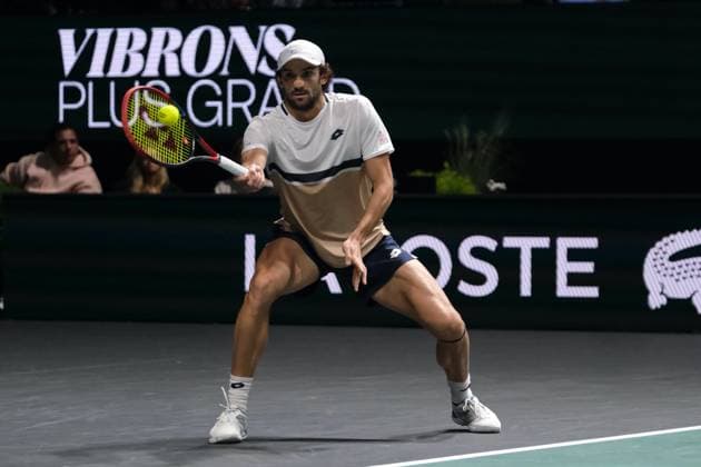 October 29, 2025, Nanterre, Hauts De Seine, France: ARTHUR RINDERKNECH (FRA) returns the ball to VALENTIN VACHEROT (MON) during the second round of Rolex Paris Masters 1000 tournament at La Defense Arena Stadium - Nanterre - France..Vacherot won 6:7 6:3 6:4 Nanterre France - ZUMAp119 20251029_zaf_p119_003 Copyright: xPierrexSteveninx