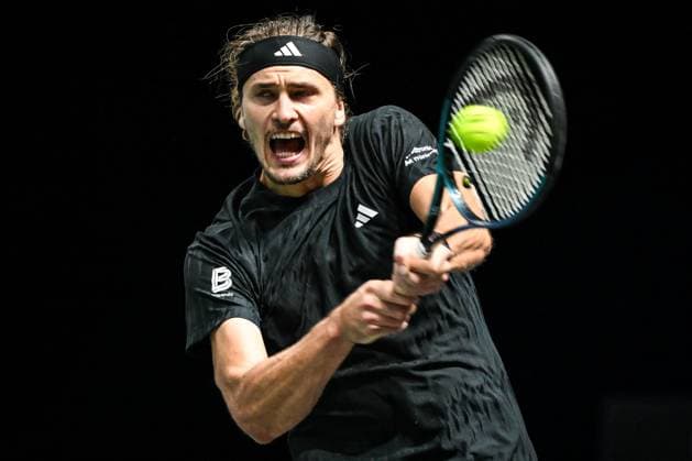 October 29, 2025, Nanterre, France: ALEXANDER ZVEREV of Germany in action against C. Udo of Argentina during the third day of the Rolex Paris Masters 1000 tennis tournament at Accor Arena in Nanterre near Paris, France. Zverev won 6:7, 6:1 Nanterre France - ZUMAm308 20251029_zsp_m308_046 Copyright: xMatthieuxMirvillex