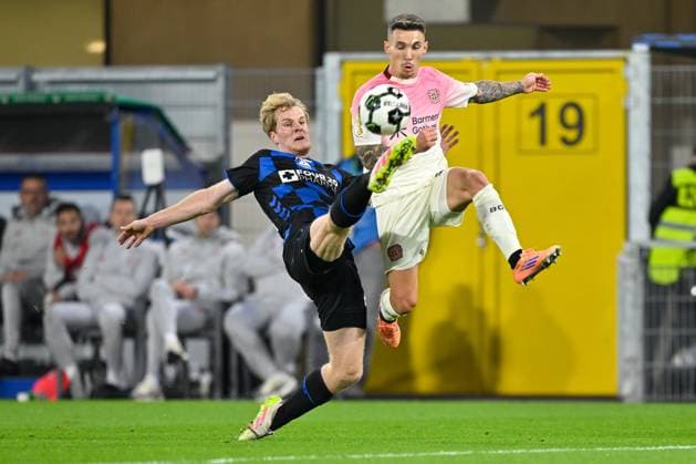 Paderborn, Home Deluxe Arena, 29.10.25, GER, Herren, DFB-Pokal, 2.Runde, Saison 2025-2026, SC Paderborn 07 - Bayer 04 Leverkusen Bild: v.li. im Zweikampf Mattes HANSEN (Paderborn) und ALEIX GARCIA (Leverkusen) DFB regulations prohibit any use of photographs as image sequences and or quasi-video. Nordrhein-Westfalen Deutschland