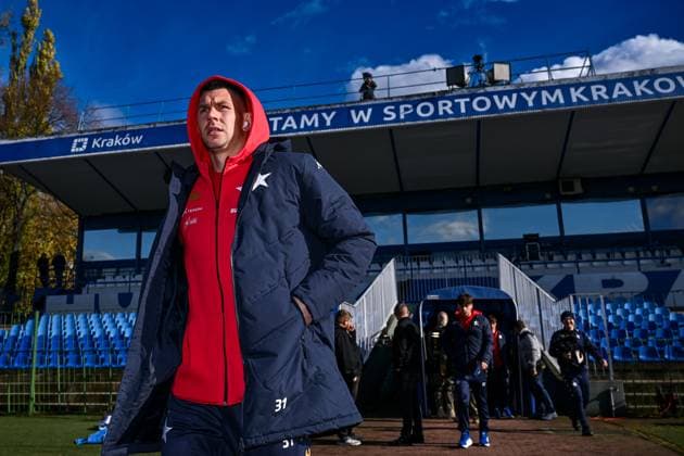 29.10.2025 KRAKOW STADION MIEJSKI UL. PTASZYCKIEGO 4 ( POLAND ) PILKA NOZNA ( FOOTBALL ) STS PUCHAR POLSKI SEZON 2025 2026 ( POLISH CUP 1 16 FINAL ) 1 16 FINALU MECZ HUTNIK KRAKOW - WISLA KRAKOW ( GAME ) NZ ANTON CHICHKAN SYLWETKA FOTO MICHAL STANCZYK CYFRASPORT NEWSPIX.PL --- Newspix.pl POLAND OUT!  20251029CSMS0010