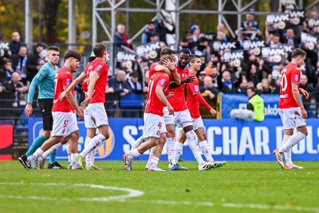 29.10.2025 KRAKOW STADION MIEJSKI UL. PTASZYCKIEGO 4 ( POLAND ) PILKA NOZNA ( FOOTBALL ) STS PUCHAR POLSKI SEZON 2025 2026 ( POLISH CUP 1 16 FINAL ) 1 16 FINALU MECZ HUTNIK KRAKOW - WISLA KRAKOW ( GAME ) NZ KACPER DUDA RADOSC BRAMKA GOL EMOCJE 0:1 DLA WISLY FOTO MICHAL STANCZYK CYFRASPORT NEWSPIX.PL --- Newspix.pl POLAND OUT!  20251029CSMS0049
