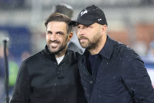 Como™s head coach Cesc Fabregas during the Serie A soccer match between Como and Verona at the Giuseppe Sinigaglia stadium in Como, north Italy - October 29, 2025 - Soccer.  Copyright: xAntonioxSaiai LaPressex