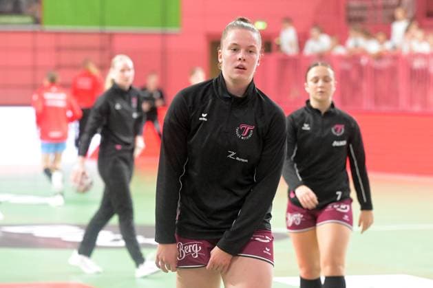 Ida Petzold (TusSies Metzingen, 08) TusSies Metzingen vs. HSG Bensheim Auerbach, Handball, Alsco HBF, 5.Ligaspieltag, Saison 2025 2026, 29.10.2025 TusSies Metzingen vs. HSG Bensheim Auerbach, Handball, Alsco HBF, 5.Ligaspieltag, Saison 2025 2026, 29.10.2025 Tuebingen Copyright: xEibner-Pressefoto TobiasxBaurx EP_TBR