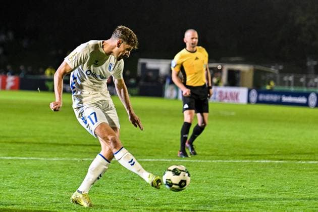GER, DFB Pokal, FV Illertissen vs 1. FC Magdeburg 29.10.2025, Voehlinstadion, Illertissen, GER, DFB Pokal, FV Illertissen vs 1. FC Magdeburg, im Bild Alexander Nollenberger (Magdeburg, 17)