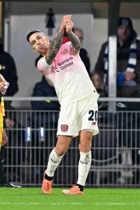 Paderborn, Home Deluxe Arena, 29.10.25, GER, Herren, DFB-Pokal, 2.Runde, Saison 2025-2026, SC Paderborn 07 - Bayer 04 Leverkusen Bild: Alejandro GRIMALDO (Leverkusen) jubelt nach seinem Tor zum 0:1 DFB regulations prohibit any use of photographs as image sequences and or quasi-video. Nordrhein-Westfalen Deutschland