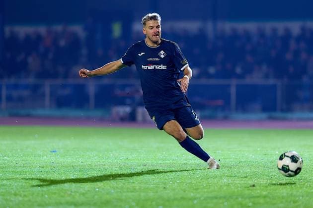Yannick Glessing (FV Illertissen, 07) GER, FV Illertissen 1921 e.V. vs 1. FC Magdeburg, Fussball, Herren DFB Pokal, 2. Runde, Saison 2025 2026, 29.10.2025 GER, FV Illertissen 1921 e.V. vs 1. FC Magdeburg, Fussball, Herren DFB Pokal, 2. Runde, Saison 2025 2026, 29.10.2025 Illertissen Copyright: xEibner-Pressefoto GeraldxOelze-dexStoppanyx EP_ODS
