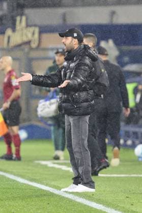 ComoÕs ComoÕs head coach Cesc Fabregas during the Serie A soccer match between Como and Verona at the Giuseppe Sinigaglia stadium in Como, north Italy - October 29, 2025 - Soccer.  Copyright: xAntonioxSaiai LaPressex