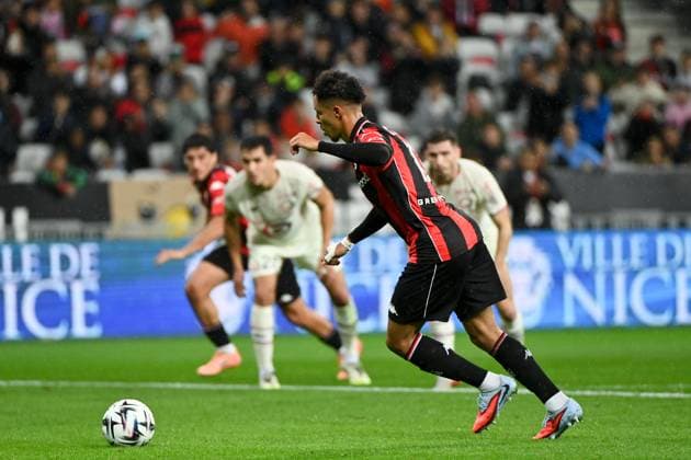 OGC Nice v Lille OSC - Ligue 1 McDonald s 2025 2026 10 Sofiane DIOP (ogcn) during the Ligue 1 McDonald s match between Nice and Lille at Allianz Riviera on October 29, 2025 in Nice, France. Nice France  Copyright: xFEPx 776348181
