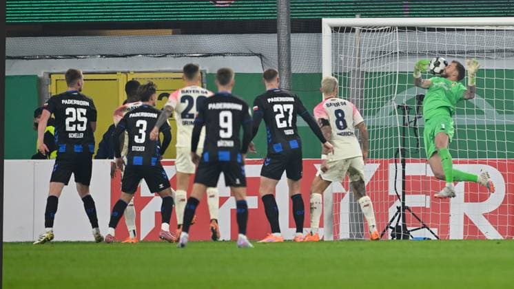 Paderborn, Home Deluxe Arena, 29.10.25, GER, Herren, DFB-Pokal, 2.Runde, Saison 2025-2026, SC Paderborn 07 - Bayer 04 Leverkusen Bild: Stefano MARINO (Paderborn) macht das Tor zum 1:1 DFB regulations prohibit any use of photographs as image sequences and or quasi-video. Nordrhein-Westfalen Deutschland
