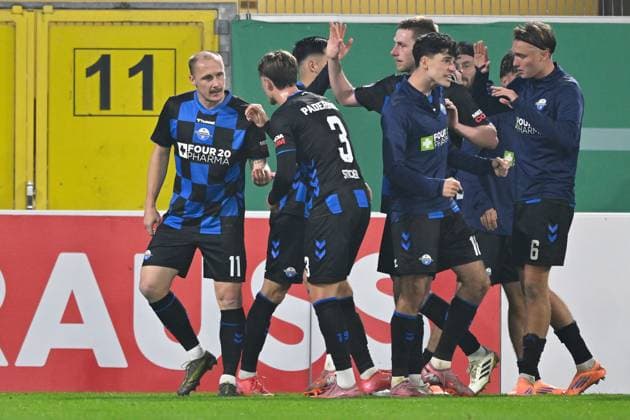 Paderborn, Home Deluxe Arena, 29.10.25, GER, Herren, DFB-Pokal, 2.Runde, Saison 2025-2026, SC Paderborn 07 - Bayer 04 Leverkusen Bild: Sven MICHEL (Paderborn) jubelt nach seinem Tor zum 2:1 DFB regulations prohibit any use of photographs as image sequences and or quasi-video. Nordrhein-Westfalen Deutschland