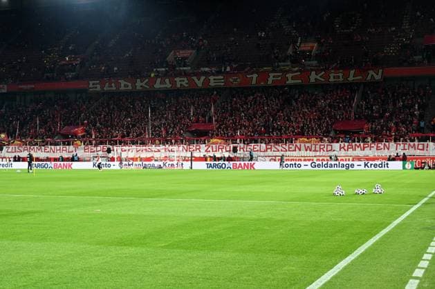 Fans 1. FC Köln mit Banner waehrend des Spiels der 2. Runde im DFB-Pokal zwischen 1. FC Köln und FC Bayern München im Rhein-Energie-Stadion am 29. October 2025 in Köln, Deutschland. (Foto von Ralf Treese DeFodi Images) +++ Fans 1. FC Köln with banner during the DFB-Cup - Second Round match between 1. FC Koeln and FC Bayern München at Rhein-Energie-Stadion on October 29, 2025 in Koeln, Germany. (Photo by Ralf Treese DeFodi Images) DFB DFL REGULATIONS PROHIBIT ANY USE OF PHOTOGRAPHS AS IMAGE SEQUENCES AND OR QUASI-VIDEO. (Photo by Ralf Treese DeFodi Images) Fans 1 FC Köln with banner during the DFB Cup Second Round match between 1 FC Köln and FC Bayern München at Rhein Energie Stadion on October 29. 2025 in Koeln, Germany Photo by Ralf Treese DeFodi Images Fans 1 FC Köln with banner during the DFB Cup Second Round match between 1 FC Koeln and FC Bayern München at Rhein Energie Stadion on October 29, 2025 in Koeln, Germany Photo by Ralf Treese DeFodi Images DFB DFL REGULATIONS PROHIBIT ANY USE OF PHOTOGRAPHS AS IMAGE SEQUENCES AND OR QUASI VIDEO Photo by Ralf Treese DeFodi Images