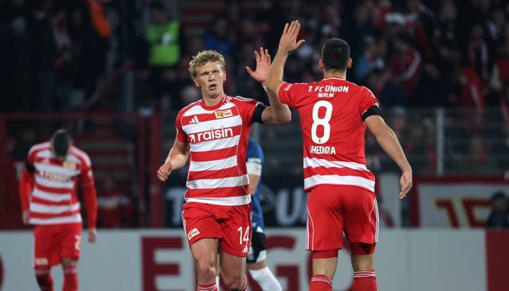 Leopold Querfeld jubelt nach 1:0 mit Rani Khedira Freude Emotion Jubel Fußball Fussball DFB Pokal 2.Runde Herren Saison 2025 2026 29.10.2025 1.FC Union Berlin FCU vs. DSC Arminia Bielefeld DFL regulations prohibit any use of photographs as image sequences and or quasi-video.