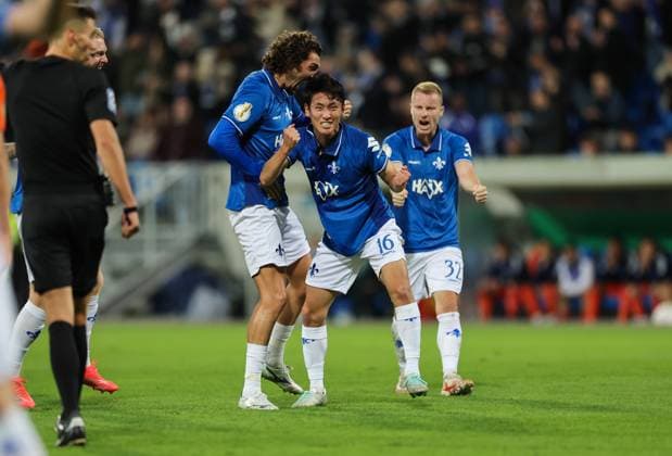 29.10.2025, xdcx, Fussball DFB-Pokal 2. Runde, SV Darmstadt 98 - FC Schalke 04, emonline, emspor, despor, v.l., Torjubel zum 1:0 durch Hiroki Akiyama (SV Darmstadt 98), Goal celebration, celebrate the goal DFL DFB REGULATIONS PROHIBIT ANY USE OF PHOTOGRAPHS AS IMAGE SEQUENCES AND OR QUASI-VIDEO. Copyright: HMBxMedia Claus