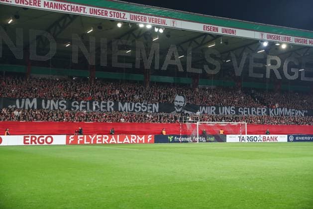 29.10.2025, xtgx, Fussball - DFB Pokal 2.Runde Union Berlin - Arminia Bielefeld emspor, v.l. Symbolfoto, Symbolbild, Symbol, Spruchband, Banner Union Berlin Fans (DFL DFB REGULATIONS PROHIBIT ANY USE OF PHOTOGRAPHS as IMAGE SEQUENCES and or QUASI-VIDEO) Berlin