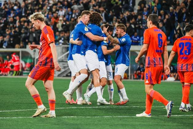 29.10.2025, xhettx, Fussball DFB Pokal 2.Runde, SV Darmstadt 98 - FC Schalke 04 v.l. ubel über das 1:0 durch Hiroki Akiyama (SV Darmstadt 98, 16) (DFL DFB REGULATIONS PROHIBIT ANY USE OF PHOTOGRAPHS as IMAGE SEQUENCES and or QUASI-VIDEO) Darmstadt