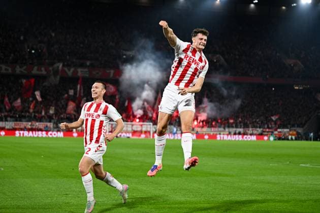 TOR zum 1:0 durch Ragnar Ache (1.FC Köln, 09) (nicht im Bild) Torjubel bei Eric Martel (1.FC Köln, 06), GER, 1. FC Köln vs FC Bayern München, Fussball, DFB Pokal, 2. Runde, Saison 2025 2026, 29.10.2025. DFB regulations prohibit any use of photographs as image sequences and or quasi-video GER, 1. FC Köln vs FC Bayern München, Fussball, DFB Pokal, 2. Runde, Saison 2025 2026, 29.10.2025. Köln Copyright: xEibner-Pressefoto FlorianxWiegandx EP_FWD