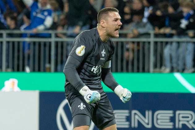 DFB-Pokal: SV Darmstadt 98 - FC Schalke 04, 29.10.2025 Marcel Schuhen (SV Darmstadt 98 1) bejubelt das Tor den Treffer zum 1:0 zur 1:0 Führung, SV Darmstadt 98 - FC Schalke 04, Darmstadt, Merck-Stadion am Böllenfalltor, 29.10.2025 Copyright: xBEAUTIFULxSPORTS Gawlikx