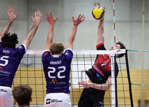 BAU 29.10.2025 Ludwigsburg Volleyball Barock Volleys MTV Ludwigsburg vs. ASV Dachau, Tim Köpfli (LB, rechts)