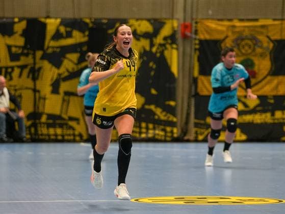 Lara Egeling (Borussia Dortmund, 44) gluecklich über das Tor Borussia Dortmund vs. Thueringer HC, Handball, 1. Bundesliga Frauen, 7. Spieltag, Saison 2025 2026, 29.10.2025 Borussia Dortmund vs. Thueringer HC, Handball, 1. Bundesliga Frauen, 7. Spieltag, Saison 2025 2026, 29.10.2025 Dortmund Copyright: xEibner-Pressefoto DamianxKruczynx EP_DKI