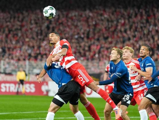 Danilho Doekhi (1. FC Union Berlin, 5), Justin Lukas (DSC Arminia Bielefeld, 29), Leopold Querfeld (1. FC Union Berlin, 14) und Joel Felix (DSC Arminia Bielefeld, 3) GER, 1. FC Union Berlin vs DSC Arminia Bielefeld, Fussball, DFB-Pokal, 2. Runde, Saison 2025 2026, 29.10.2025 DFL REGULATIONS PROHIBIT ANY USE OF PHOTOGRAPHS AS IMAGE SEQUENCES AND OR QUASI-VIDEO GER, 1. FC Union Berlin vs DSC Arminia Bielefeld, Fussball, DFB-Pokal, 2. Runde, Saison 2025 2026, 29.10.2025 Berlin Copyright: xEibner-Pressefoto ScottxColemanx EP_SCN