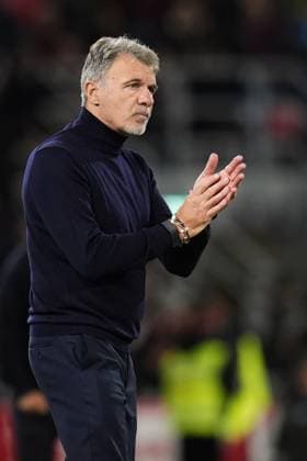TorinoÕs head coach Marco Baroni shouts instructions to his players during the Serie A soccer match between Bologna and Torino at the Renato DallÕAra Stadium in Bologna, north Italy - Wednesday, October 29, 2025 -  Copyright: xMassimoxPaolone LaPressex