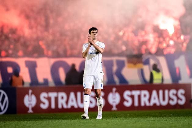 29.10.2025, Fussball, Saison 2025 2026, DFB-Pokal, Vöhlinstadion Illertissen, 2. Runde, FV Illertissen - 1. FC Magdeburg, Freisteller Einzelbild 5 Tobias Müller (1. FC Magdeburg) Illertissen Vöhlinstadion Bayern Deutschland xRHR-FOTO LFx Copyright: RHR-FOTOx RHR-FOTO LF
